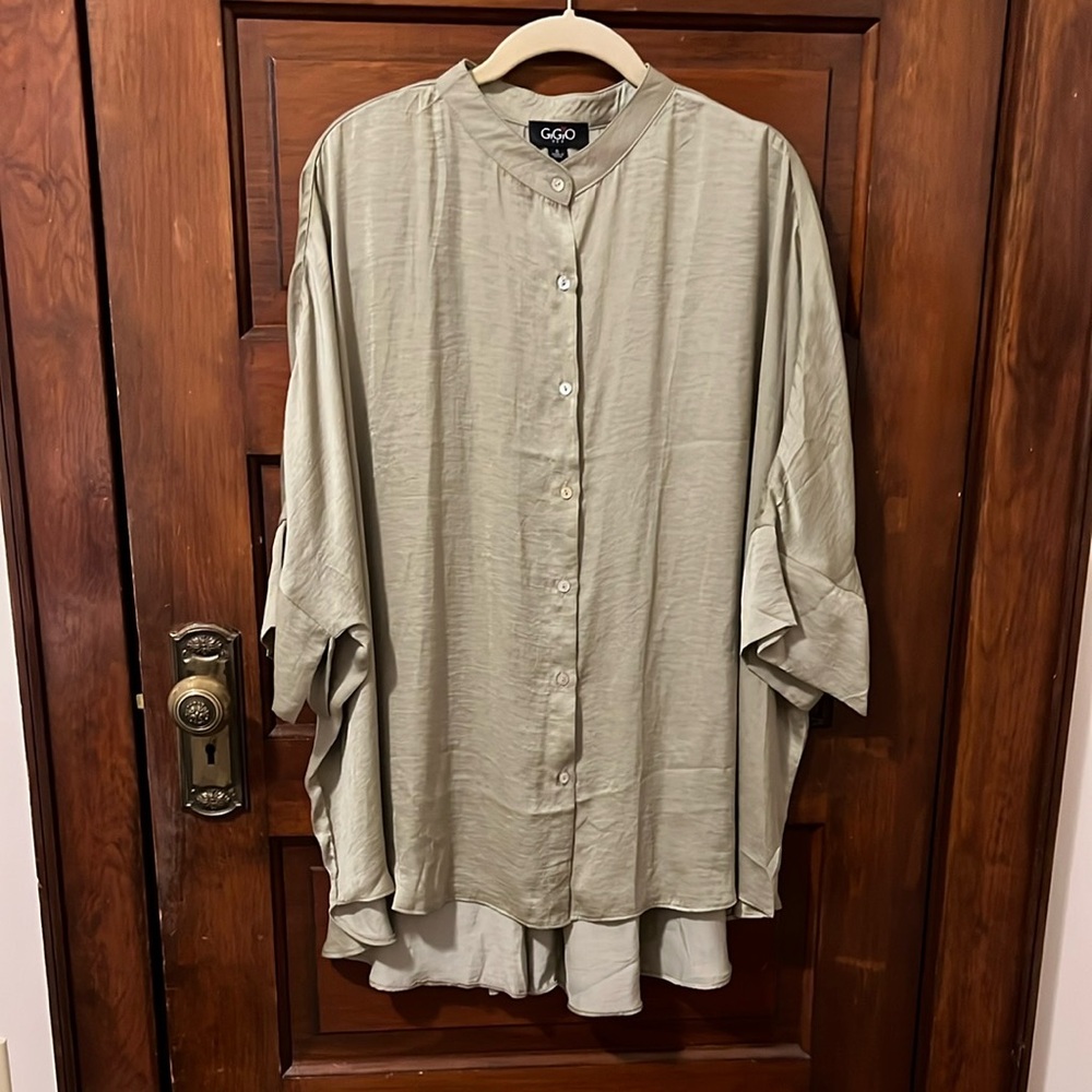 GiGiO Olive Button-Up Blouse